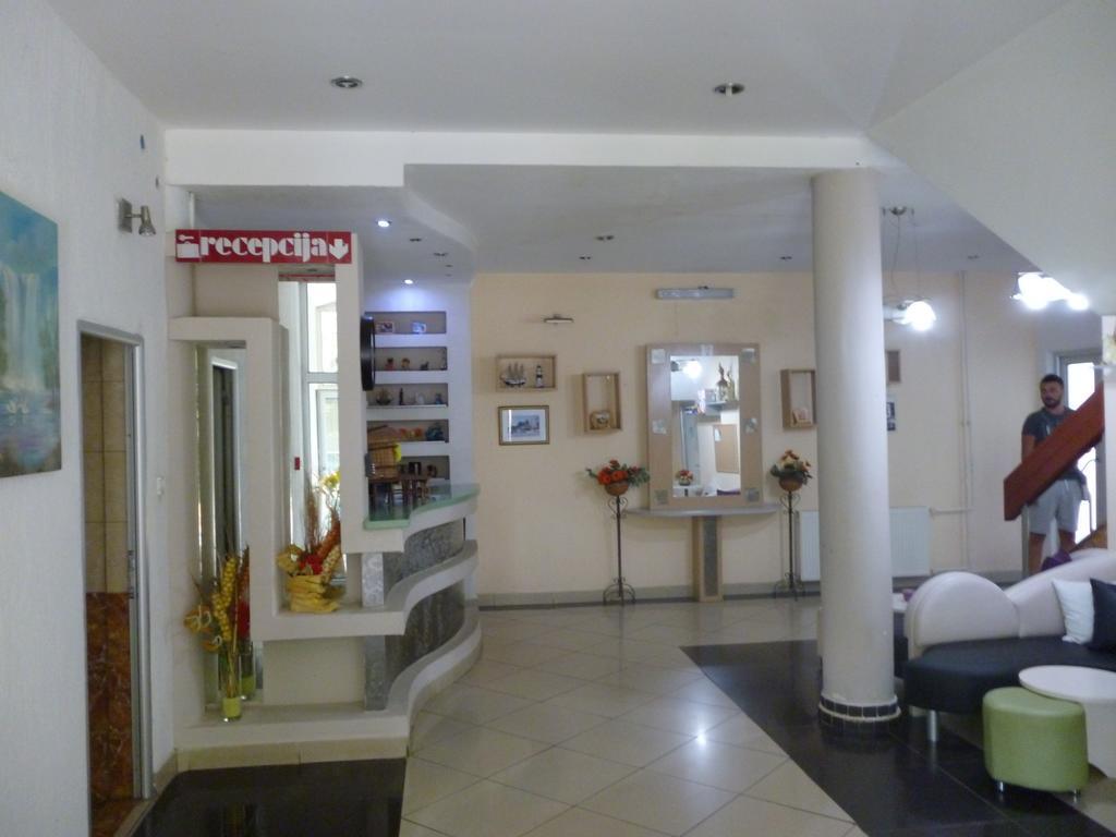 Polin Hotel Dojran Exterior photo